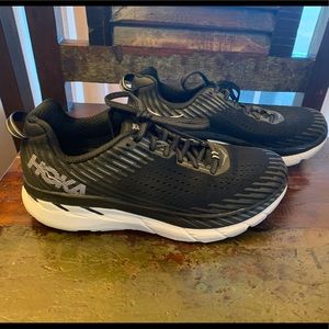 Hoka Clifton 5 running shoes